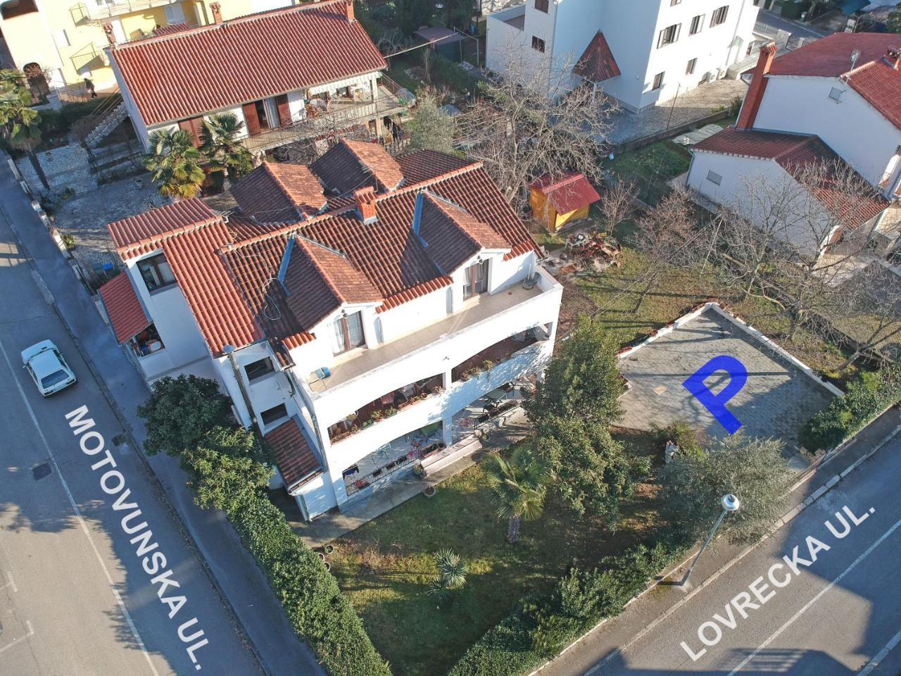 Apartments Vanessa Porec Exterior photo